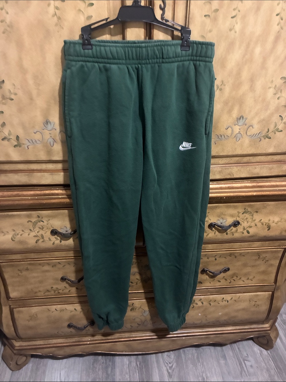 Nike men’s  Dark Green Fleece Joggers